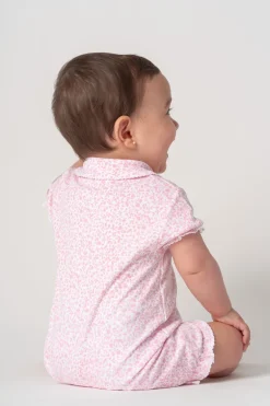 Short pink and white sleepsuit