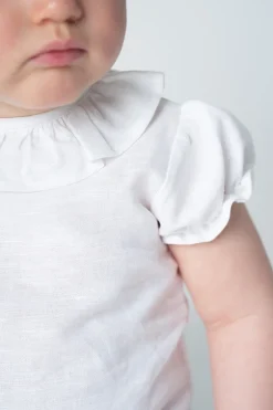 White short sleeve blouse. Linen cotton